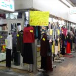 吹田市旭通商店街にある婦人服店ニュー旭の外観