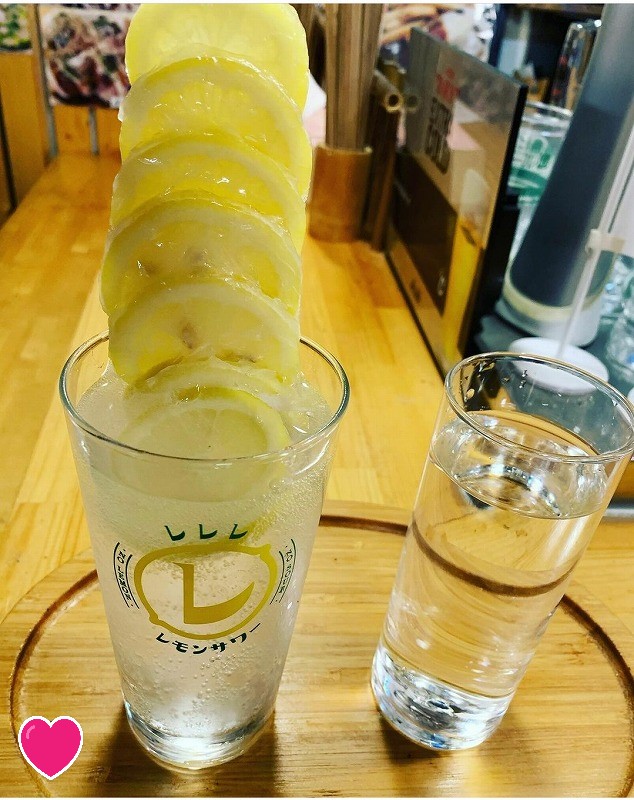 吹田市の旭通商店街にある居酒屋FURUSATOのレモンサワー