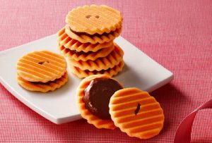 京菓子處 鼓月さんでバレンタイン限定商品を販売中です。