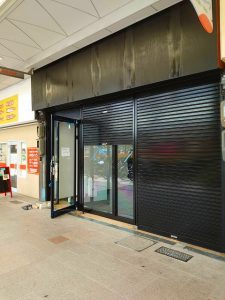 店舗工事中(何カナ?)